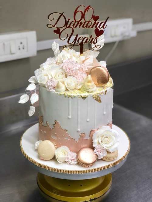 Floral-Art-Cakes-For-60-Th-Celebration