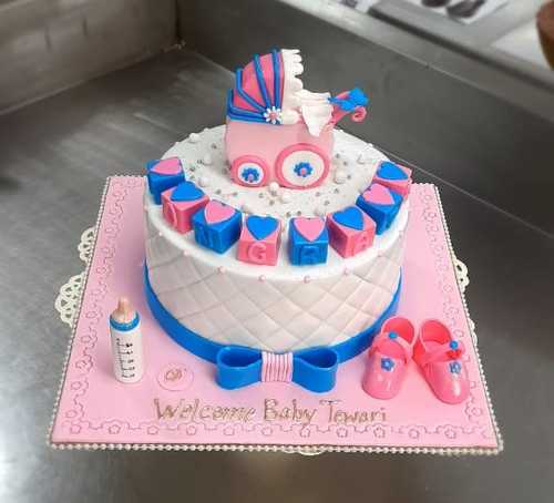 Baby-Shower-custom-cake